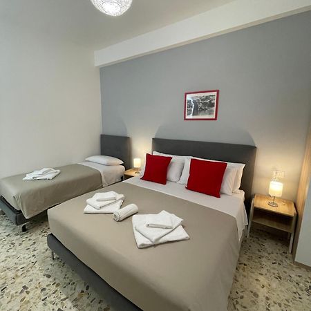 Trastevere Station Sweet Rest Рим Екстер'єр фото