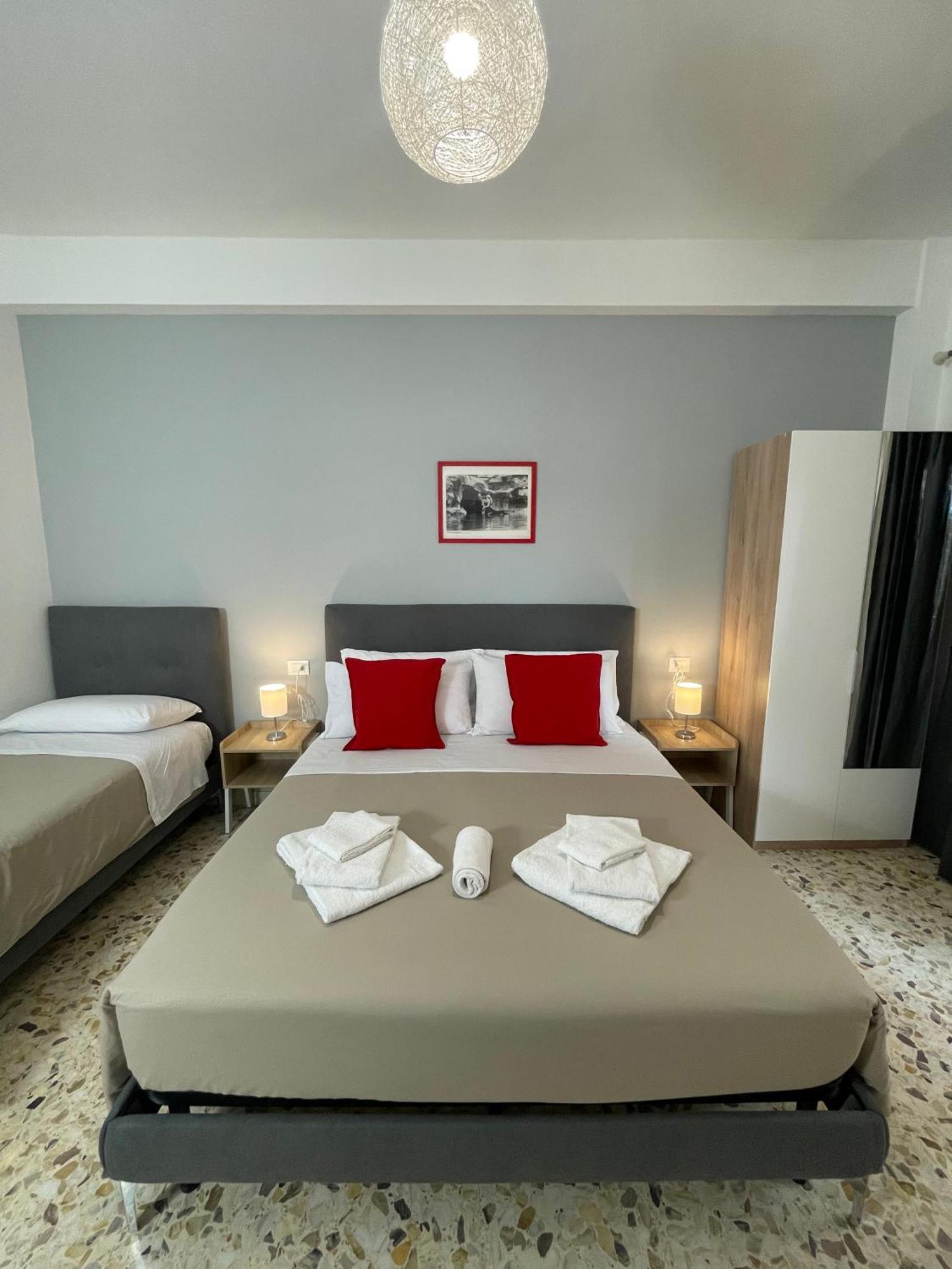 Trastevere Station Sweet Rest Рим Екстер'єр фото