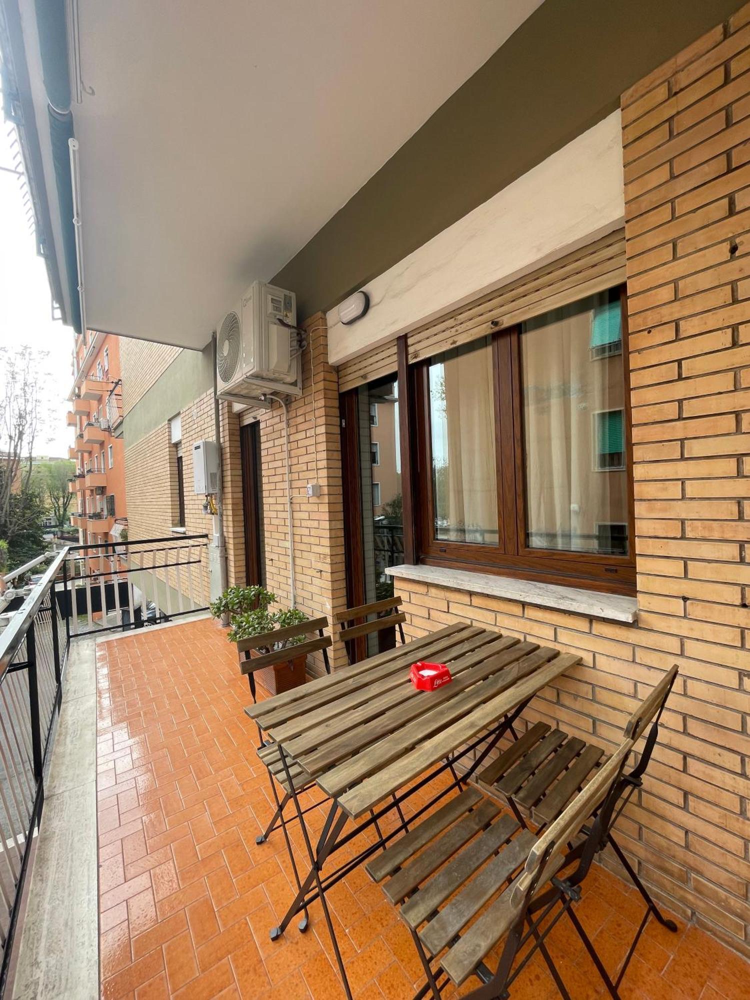 Trastevere Station Sweet Rest Рим Екстер'єр фото